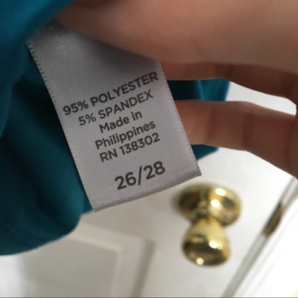 Avenue Drape Neck Camisole- size 26/28 - Picture 3 of 4